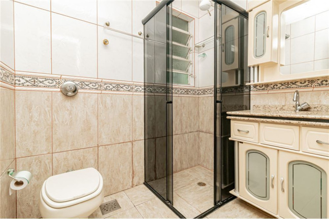 Imagem Imóvel com 2 Quartos à Venda, em Vila Ipiranga - Porto Alegre Imagem Imóvel com 2 Quartos à Venda, em Vila Ipiranga - Porto Alegre