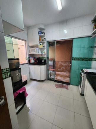 Imagem Casa com 3 Quartos à Venda, 140 m² em Cabral - Contagem Imagem Casa com 3 Quartos à Venda, 140 m² em Cabral - Contagem