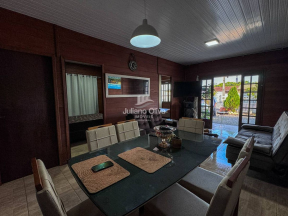 Imagem Casa com 3 Quartos à Venda, 120 m² em Barra Do Sai - Itapoá
