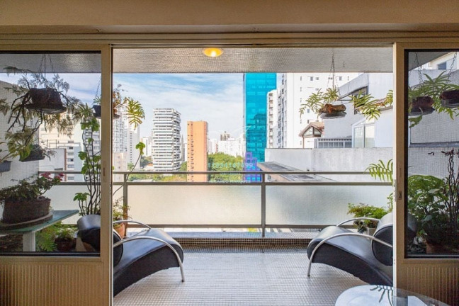 Imagem Apartamento com 3 Quartos à Venda, 153 m² em Moema - São Paulo