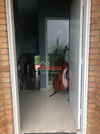 Imagem Casa de Condomínio com 3 Quartos à Venda, 220 m² em Parque Nova Jandira - Jandira