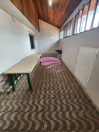 Imagem Casa com 3 Quartos à Venda, 120 m² em Alto Boqueirão - Curitiba Imagem Casa com 3 Quartos à Venda, 120 m² em Alto Boqueirão - Curitiba
