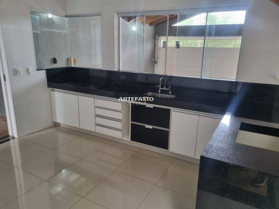 Imagem Casa com 2 Quartos à Venda, 251 m² Imagem Casa com 2 Quartos à Venda, 251 m²