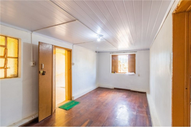 Imagem Casa com 5 Quartos à Venda, em Partenon - Porto Alegre Imagem Casa com 5 Quartos à Venda, em Partenon - Porto Alegre