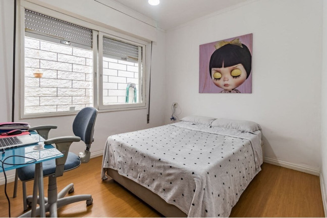 Imagem Casa com 3 Quartos à Venda, 190 m² em São Sebastião - Porto Alegre Imagem Casa com 3 Quartos à Venda, 190 m² em São Sebastião - Porto Alegre