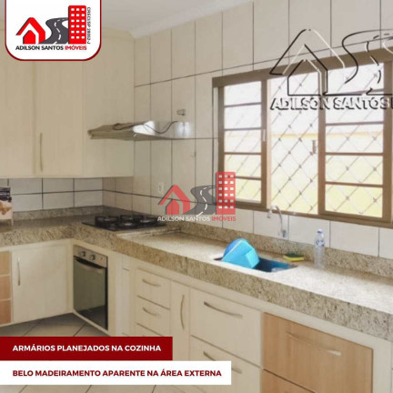 Imagem Casa com 3 Quartos à Venda, 300 m² em Vila Pinheiro - Pirassununga