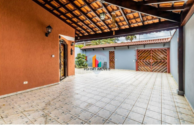 Imagem Sobrado com 6 Quartos à Venda, 451 m² em Canto Do Forte - Praia Grande