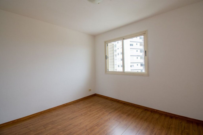 Imagem Apartamento com 3 Quartos à Venda,  em Jardim Taboão - São Paulo