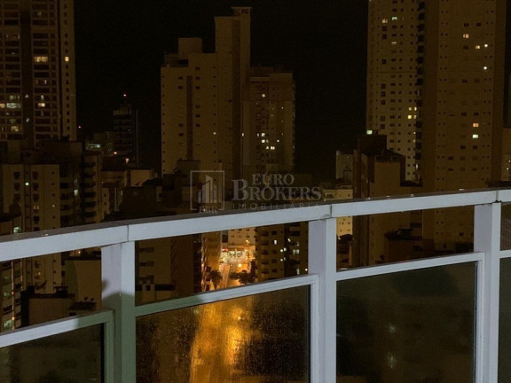 Imagem Cobertura com 4 Quartos à Venda, 237 m² em Centro - Balneário Camboriú