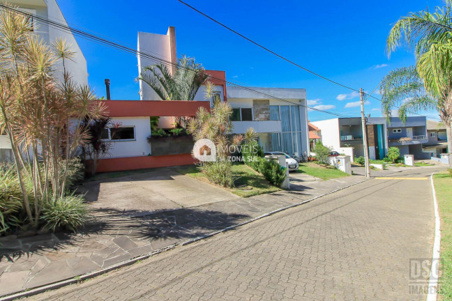 Imagem Casa com 2 Quartos à Venda, 166 m² Imagem Casa com 2 Quartos à Venda, 166 m²