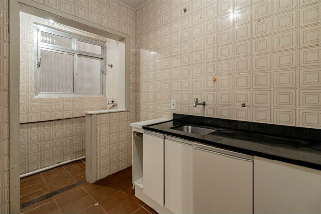 Imagem Imóvel com 1 Quarto à Venda, em Bom Fim - Porto Alegre Imagem Imóvel com 1 Quarto à Venda, em Bom Fim - Porto Alegre