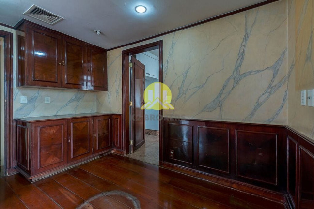 Imagem Apartamento com 3 Quartos à Venda, 185 m² em Itaim Bibi - São Paulo Imagem Apartamento com 3 Quartos à Venda, 185 m² em Itaim Bibi - São Paulo