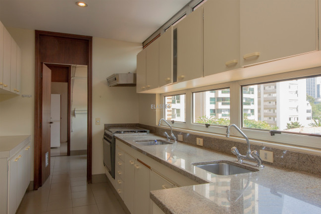 Imagem Apartamento com 3 Quartos à Venda, 210 m² em Itaim Bibi - São Paulo Imagem Apartamento com 3 Quartos à Venda, 210 m² em Itaim Bibi - São Paulo