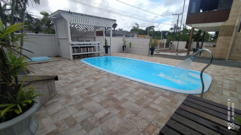 Imagem Sobrado com 4 Quartos para Temporada, 350 m² em Balneário Mariluz - Itapoá Imagem Sobrado com 4 Quartos para Temporada, 350 m² em Balneário Mariluz - Itapoá