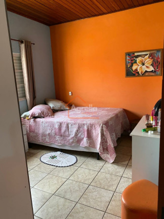 Imagem Casa com 2 Quartos à Venda, 250 m² em Vila Bianchi - Mogi Mirim Imagem Casa com 2 Quartos à Venda, 250 m² em Vila Bianchi - Mogi Mirim