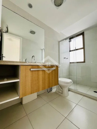 Imagem Apartamento com 4 Quartos à Venda, 217 m² em Barra Da Tijuca - Rio De Janeiro Imagem Apartamento com 4 Quartos à Venda, 217 m² em Barra Da Tijuca - Rio De Janeiro