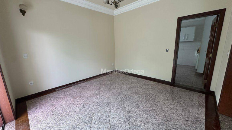 Imagem Casa com 3 Quartos para Alugar, 318 m² em Santa Rosalia - Sorocaba