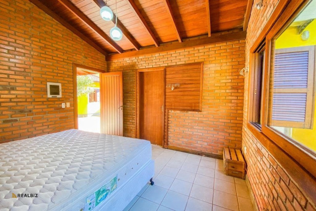 Imagem Casa com 6 Quartos à Venda, 432 m² em Fazenda Da Armação - Governador Celso Ramos Imagem Casa com 6 Quartos à Venda, 432 m² em Fazenda Da Armação - Governador Celso Ramos