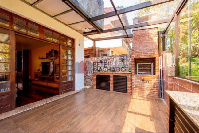 Imagem Casa com 4 Quartos à Venda, 182 m² em Alto - Teresópolis Imagem Casa com 4 Quartos à Venda, 182 m² em Alto - Teresópolis