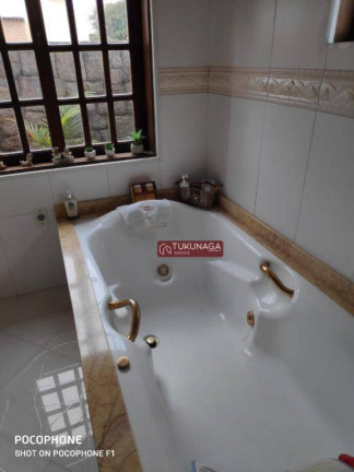 Imagem Sobrado com 3 Quartos à Venda, 350 m² em Vila Galvão - Guarulhos Imagem Sobrado com 3 Quartos à Venda, 350 m² em Vila Galvão - Guarulhos