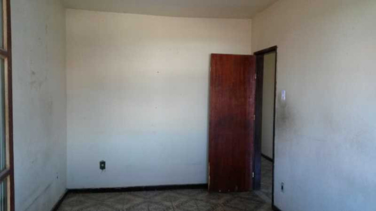 Imagem Imóvel com 2 Quartos à Venda, 85 m² em Paciência - Rio De Janeiro Imagem Imóvel com 2 Quartos à Venda, 85 m² em Paciência - Rio De Janeiro