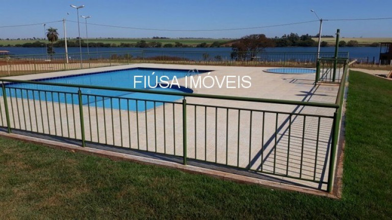 Imagem Casa com 3 Quartos à Venda, em Condominio - Miguelópolis Imagem Casa com 3 Quartos à Venda, em Condominio - Miguelópolis