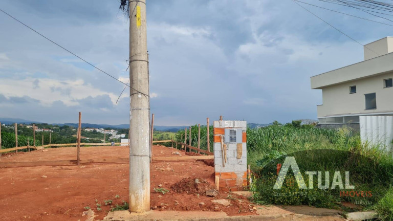 Imagem Terreno à Venda, 300 m² em Jardim Alvinópolis - Atibaia