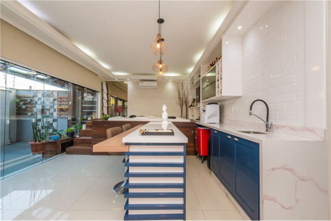 Imagem Casa com 3 Quartos à Venda, 348 m² em Centro - Balneário Camboriú