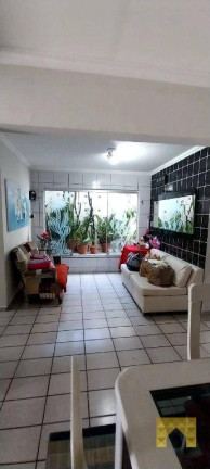 Imagem Casa com 4 Quartos à Venda ou Locação, 221 m² em Manaíra - João Pessoa Imagem Casa com 4 Quartos à Venda ou Locação, 221 m² em Manaíra - João Pessoa