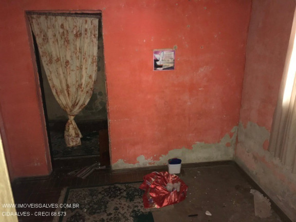 Imagem Casa com 4 Quartos à Venda, 432 m² em Saracuruna - Duque De Caxias