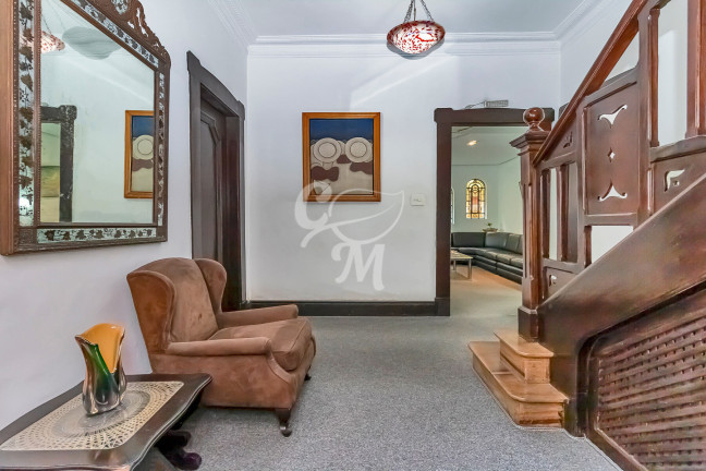 Imagem Casa com 12 Quartos à Venda, 520 m² em Pacaembu - São Paulo Imagem Casa com 12 Quartos à Venda, 520 m² em Pacaembu - São Paulo