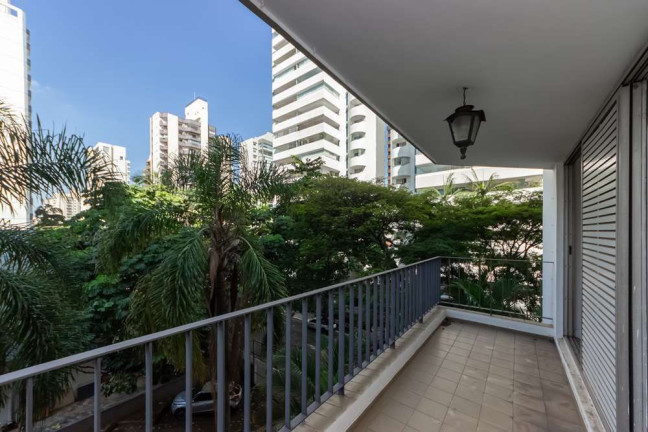 Apartamento com 3 Quartos à Venda, 165 m² em Moema - São Paulo
