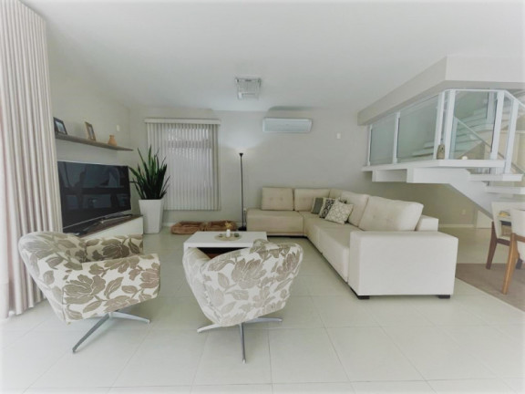Imagem Casa com 3 Quartos à Venda, 387 m² Imagem Casa com 3 Quartos à Venda, 387 m²
