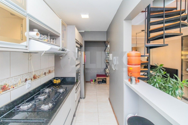 Imagem Imóvel com 2 Quartos à Venda, 113 m² em Santana - Porto Alegre Imagem Imóvel com 2 Quartos à Venda, 113 m² em Santana - Porto Alegre