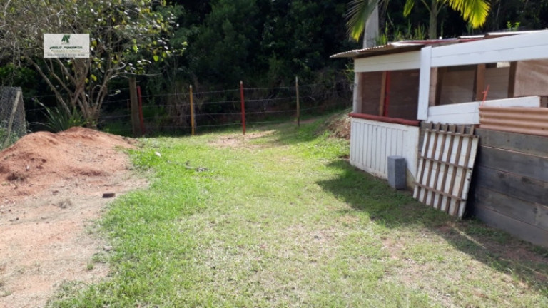 Imagem Chácara com 2 Quartos à Venda, 2.500 m² em Sorocamirim - São Roque Imagem Chácara com 2 Quartos à Venda, 2.500 m² em Sorocamirim - São Roque