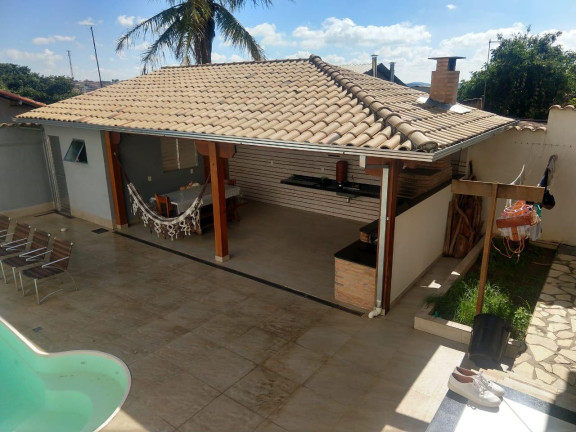 Imagem Casa com 3 Quartos à Venda, 150 m² em Veneza - Ribeirão Das Neves