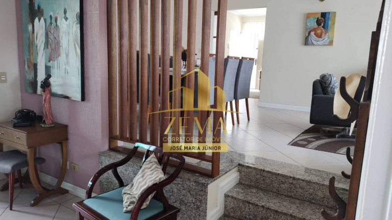 Imagem Casa com 3 Quartos à Venda, 250 m² em Vila Oliveira - Mogi Das Cruzes