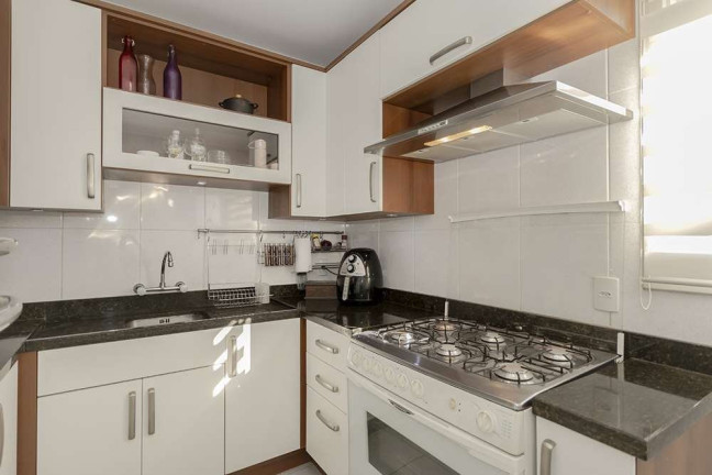 Imagem Apartamento com 2 Quartos à Venda, 5.000 m² em Auxiliadora - Porto Alegre