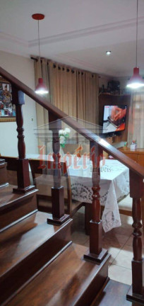 Imagem Sobrado com 3 Quartos à Venda, 220 m² em Parque Gerassi - Santo André
