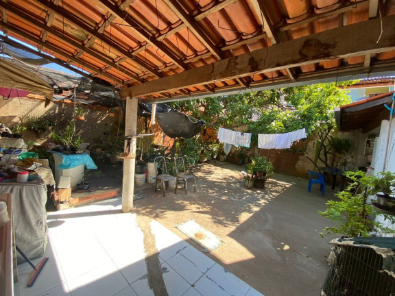 Imagem Casa com 3 Quartos à Venda, 180 m² em João Alves - Montes Claros Imagem Casa com 3 Quartos à Venda, 180 m² em João Alves - Montes Claros