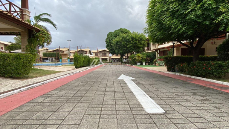 Imagem Casa com 4 Quartos à Venda, 185 m² em Cidade Dos Funcionários - Fortaleza Imagem Casa com 4 Quartos à Venda, 185 m² em Cidade Dos Funcionários - Fortaleza