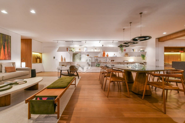 Apartamento com 3 Quartos à Venda, 213 m² em Brooklin - São Paulo