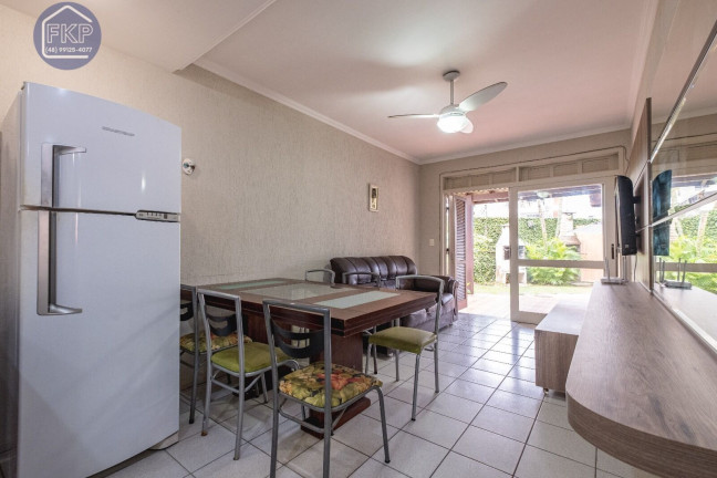 Imagem Casa com 3 Quartos à Venda, 129 m² em Ponta Das Canas - Florianópolis Imagem Casa com 3 Quartos à Venda, 129 m² em Ponta Das Canas - Florianópolis