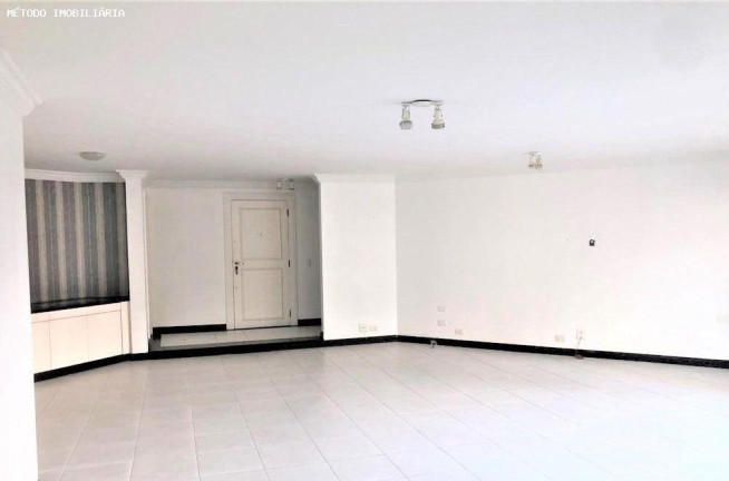 Imagem Imóvel com 3 Quartos à Venda, 240 m² em Itaim Bibi - São Paulo Imagem Imóvel com 3 Quartos à Venda, 240 m² em Itaim Bibi - São Paulo
