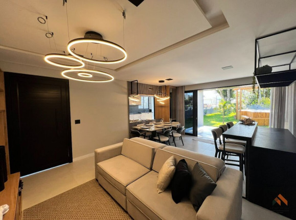 Imagem Casa com 3 Quartos à Venda, 185 m² Imagem Casa com 3 Quartos à Venda, 185 m²