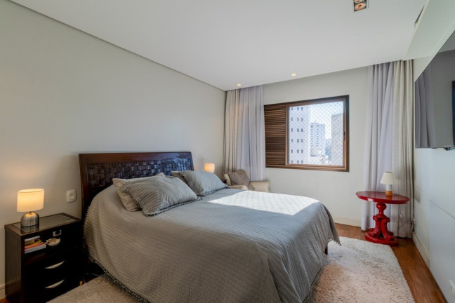 Imagem Imóvel com 4 Quartos à Venda, 261 m² em Vila Morumbi - São Paulo Imagem Imóvel com 4 Quartos à Venda, 261 m² em Vila Morumbi - São Paulo
