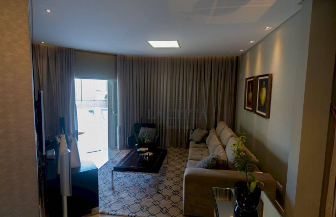 Imagem Casa com 4 Quartos à Venda, 381 m² em Vila Operária - Itajaí Imagem Casa com 4 Quartos à Venda, 381 m² em Vila Operária - Itajaí