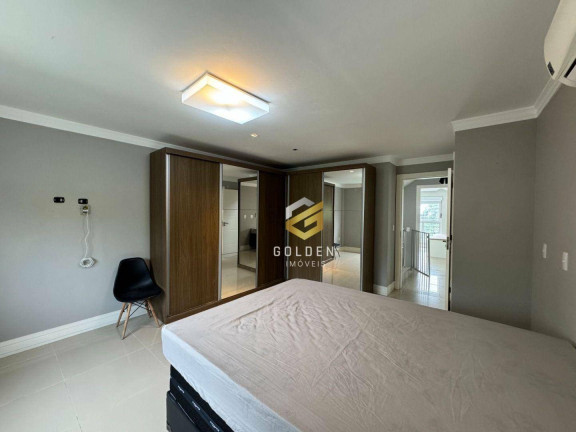 Imagem Sobrado com 3 Quartos à Venda, 180 m² em Ariribá - Balneário Camboriú Imagem Sobrado com 3 Quartos à Venda, 180 m² em Ariribá - Balneário Camboriú