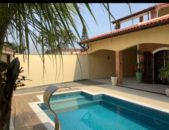 Casa com 3 Quartos à Venda, 365 m² em Jardim Suarão - Itanhaém