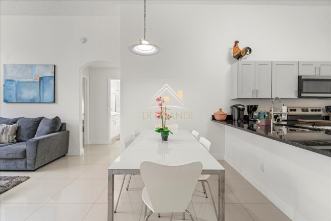 Imagem Casa com 4 Quartos para Alugar ou Temporada, 194 m² em Kissimmee - Orlando Imagem Casa com 4 Quartos para Alugar ou Temporada, 194 m² em Kissimmee - Orlando